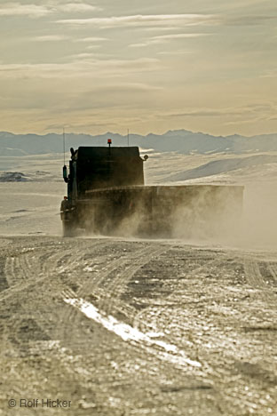 truck_icy_road.jpg